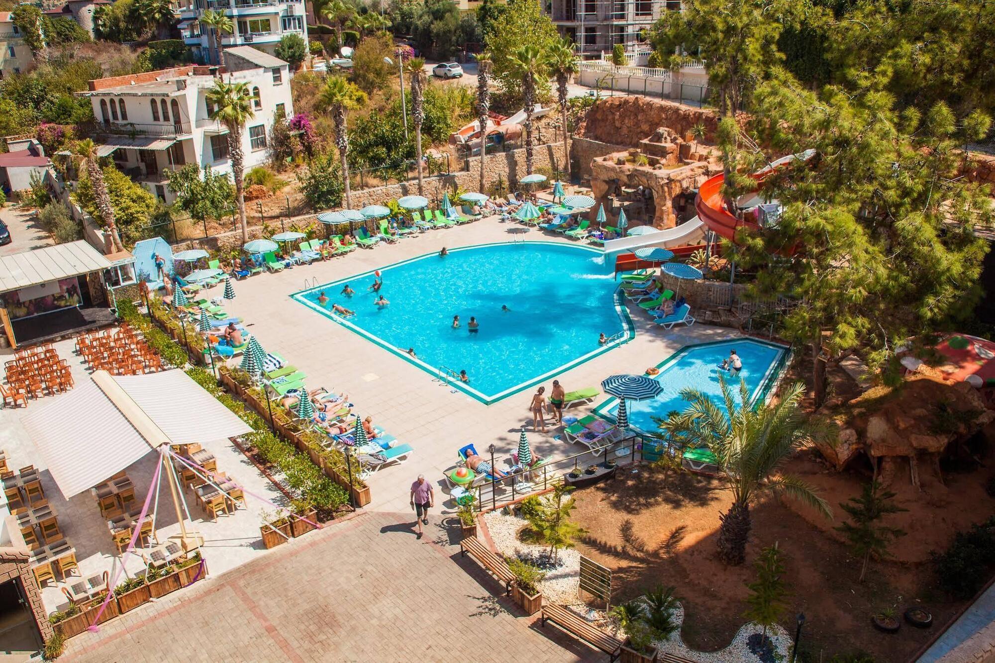 Life Hotell 2*